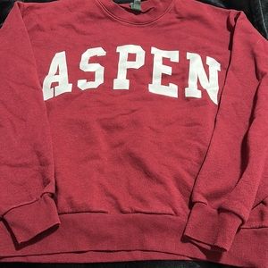 aspen maroon crewneck. size medium. super soft and good texture on the inside